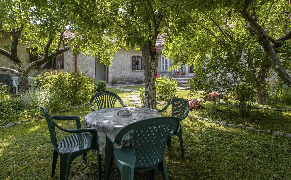 Отель La Vecchia Casa Цетине Экстерьер фото